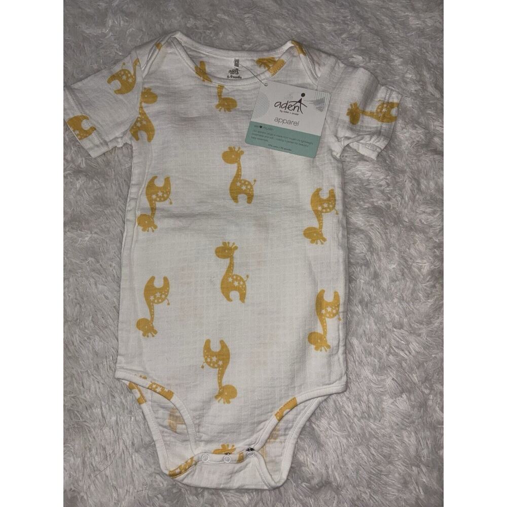 Aden (Aden & Anais) sz. 6/9 mo. dinosaur themed one pc. New w/tags. Cute